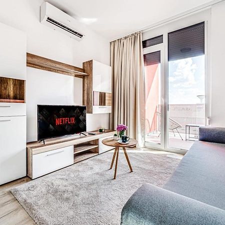 Ari Green Apartment Near Atrium Mall Arad Exterior foto